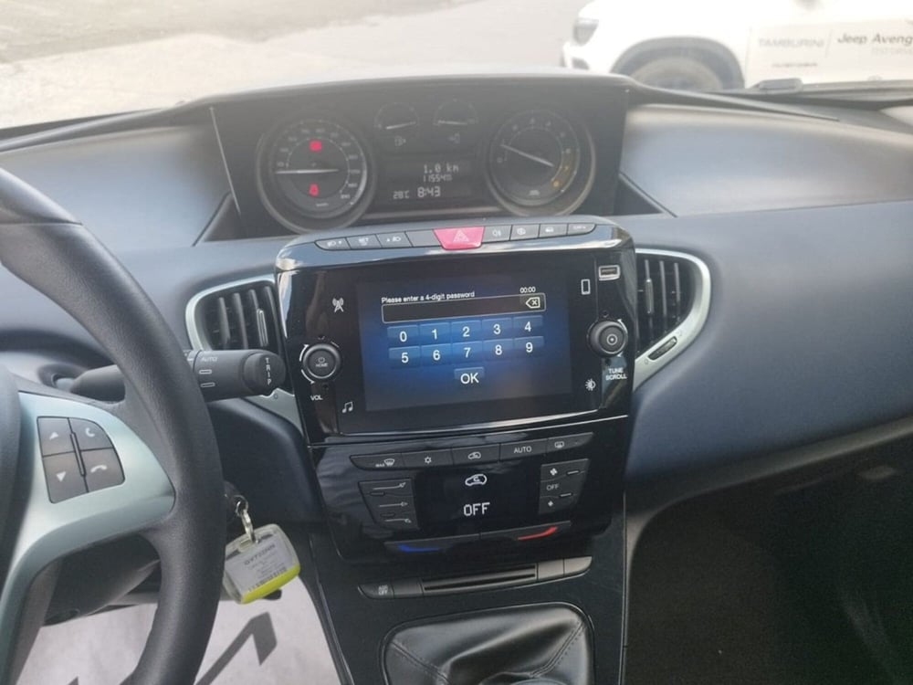 Lancia Ypsilon usata a Arezzo (13)