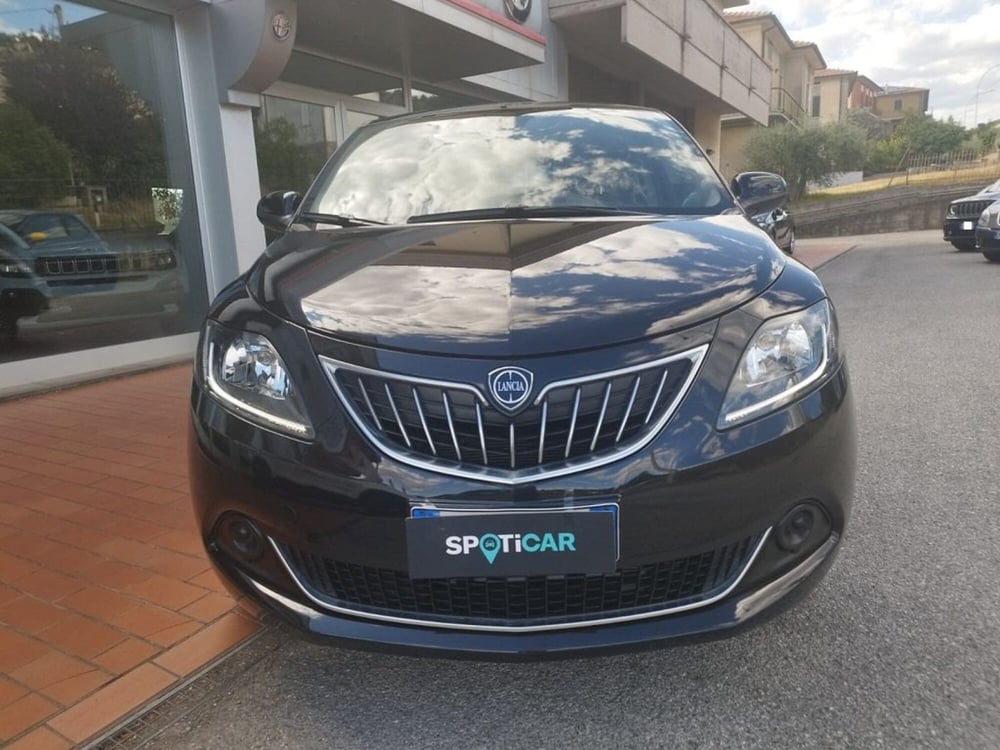 Lancia Ypsilon usata a Arezzo (2)