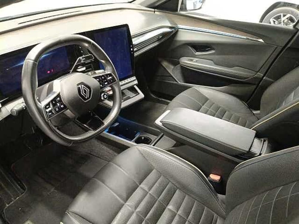 Renault Megane E-Tech Electric usata a Teramo (11)