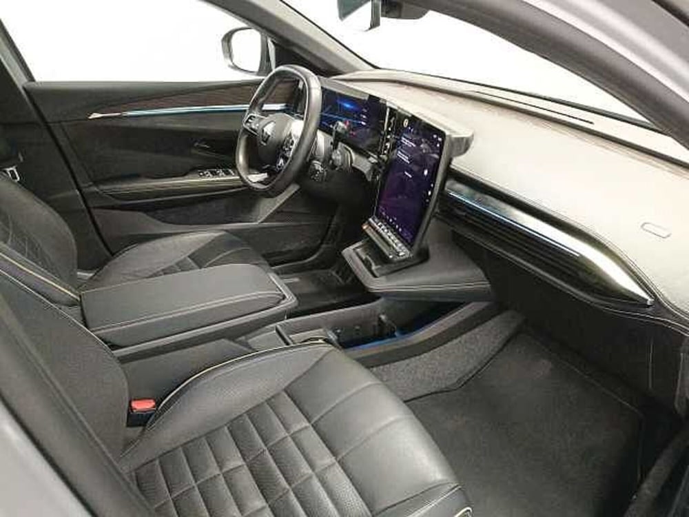Renault Megane E-Tech Electric usata a Teramo (12)
