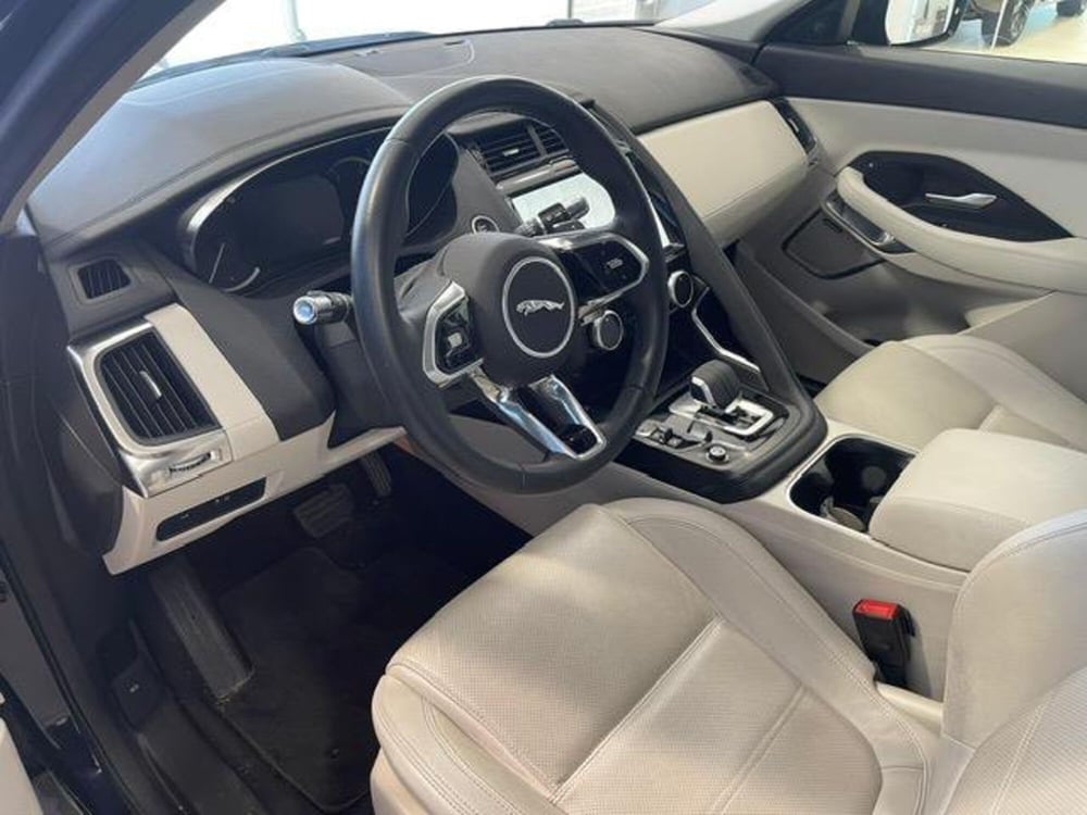 Jaguar E-Pace usata a Venezia (3)