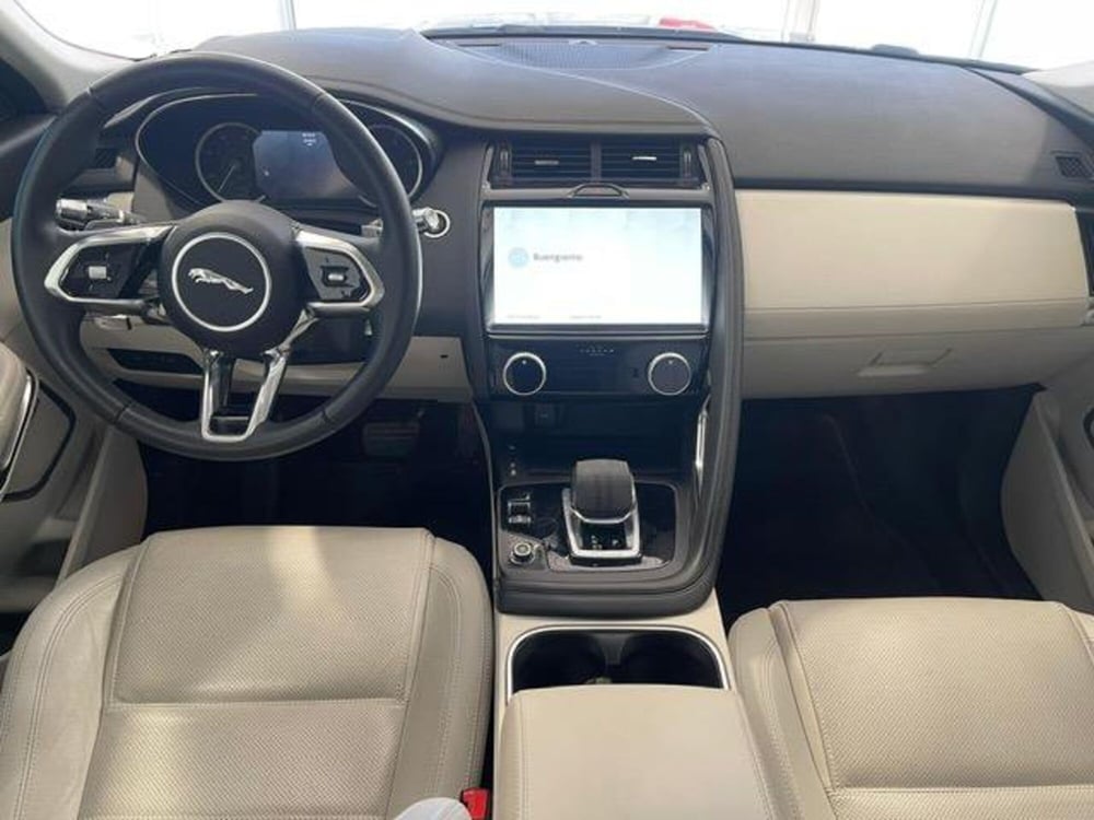 Jaguar E-Pace usata a Venezia (4)