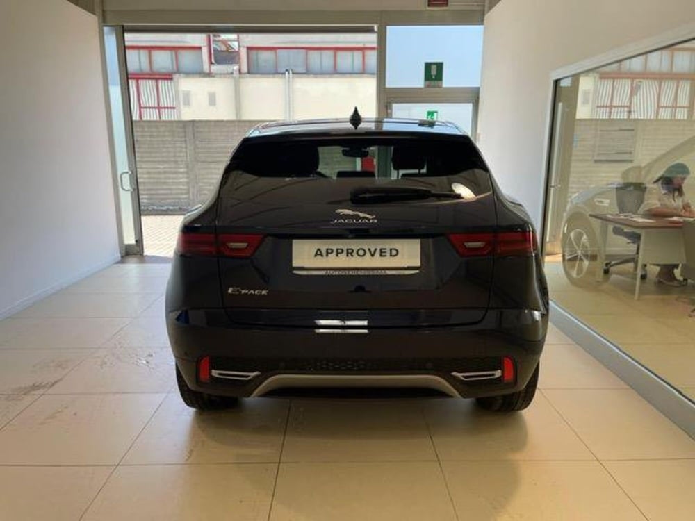 Jaguar E-Pace usata a Venezia (8)