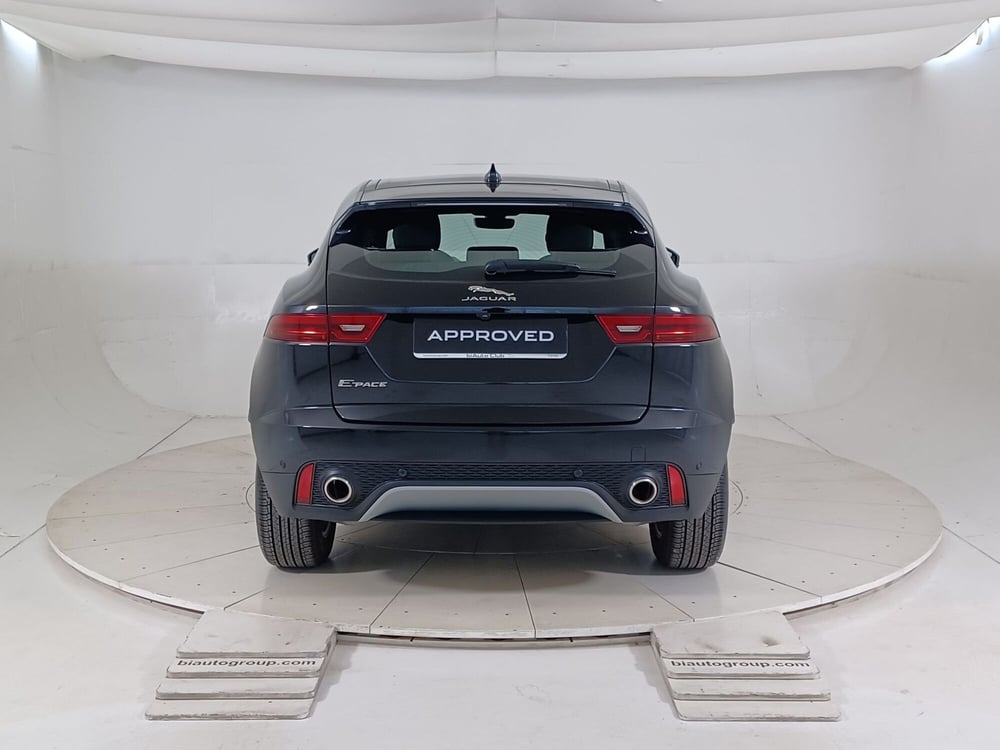 Jaguar E-Pace usata a Torino (7)