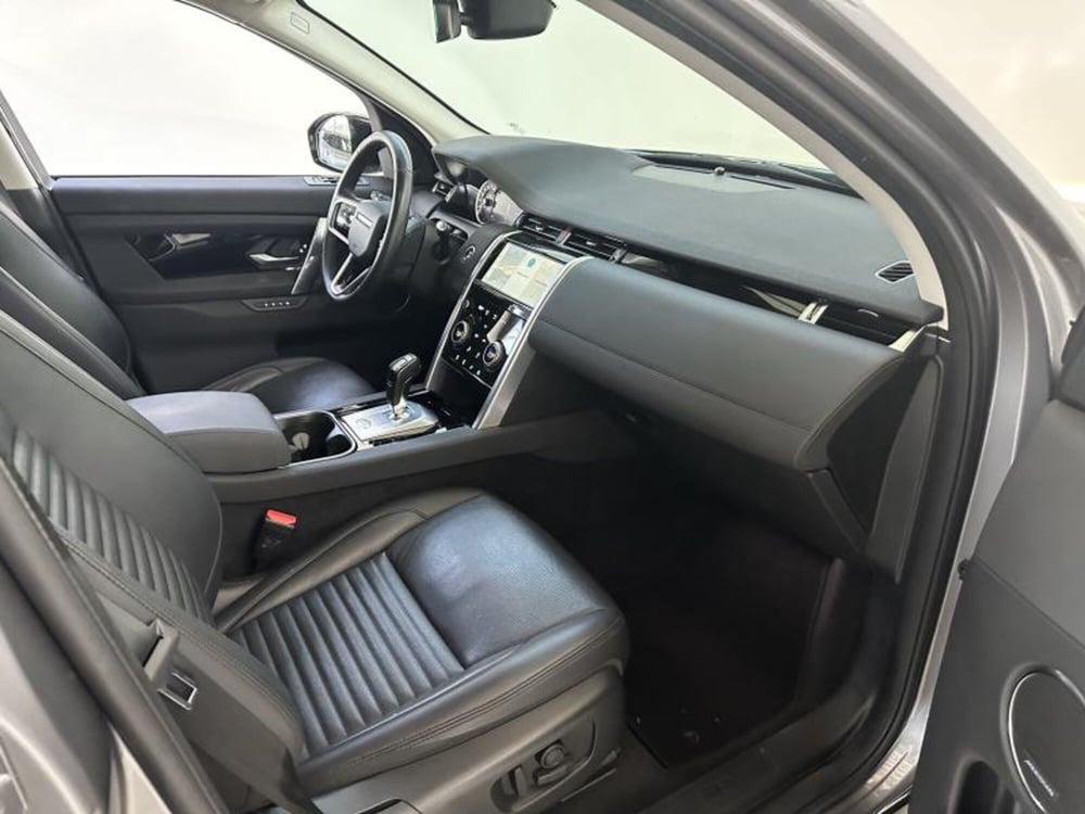 Land Rover Discovery Sport usata a Venezia (8)