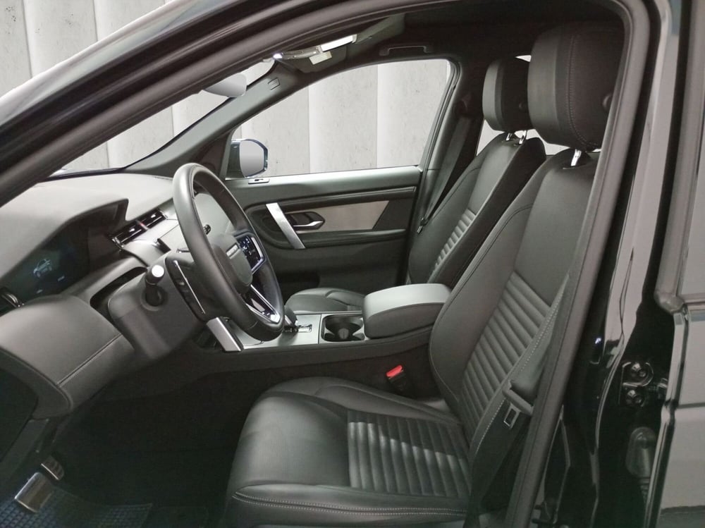 Land Rover Discovery Sport usata a Milano (16)