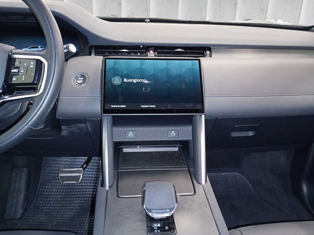 Land Rover Discovery Sport usata a Milano (17)