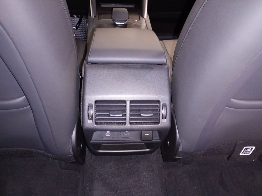 Land Rover Discovery Sport usata a Milano (20)
