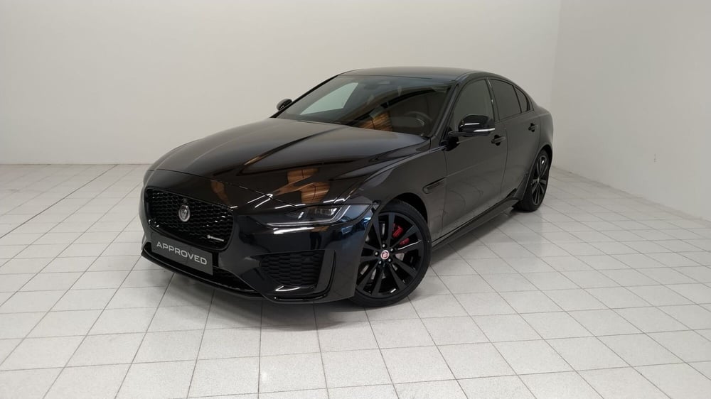 Jaguar XE usata a Novara