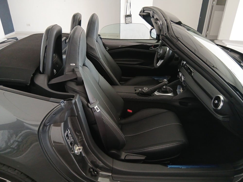 Mazda MX-5 nuova a Arezzo (16)