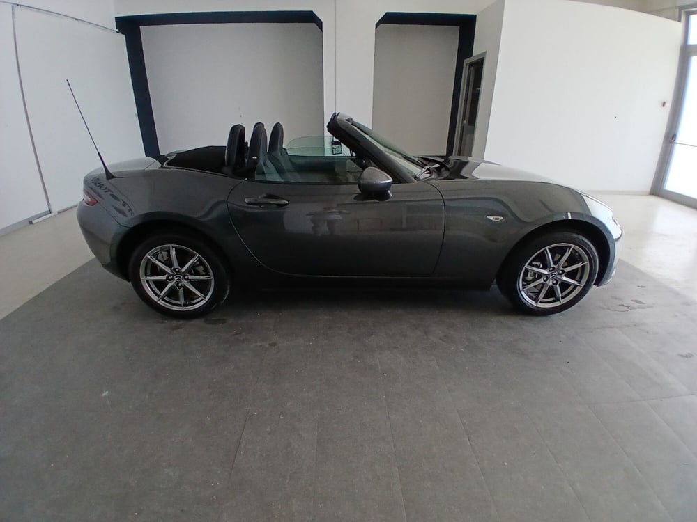 Mazda MX-5 nuova a Arezzo (7)