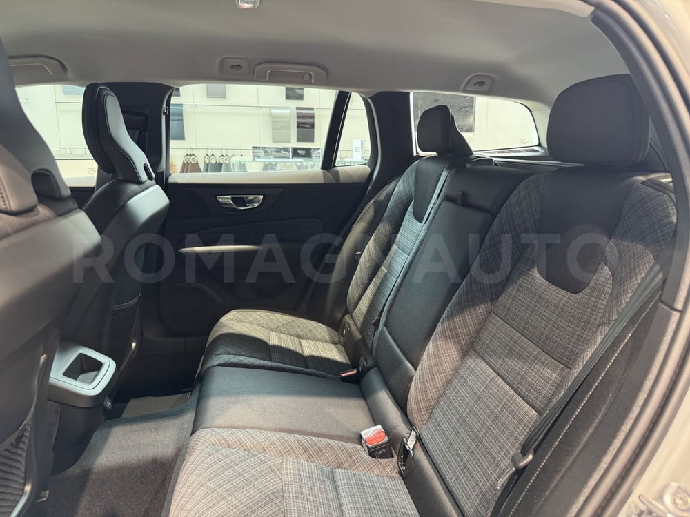 Volvo V60 nuova a Forlì-Cesena (8)