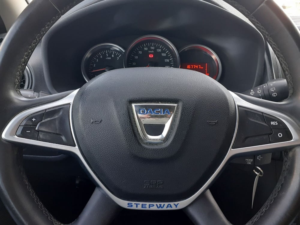 Dacia Sandero usata a Modena (11)