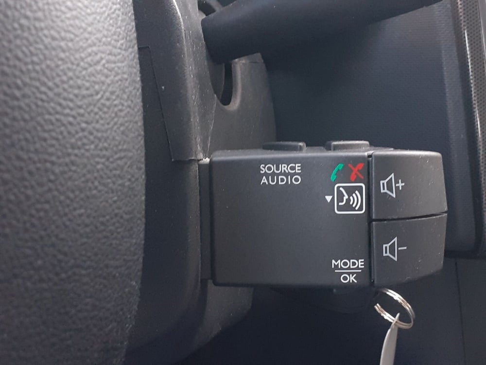 Dacia Sandero usata a Modena (12)