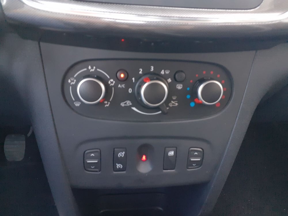 Dacia Sandero usata a Modena (13)