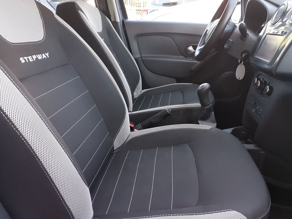 Dacia Sandero usata a Modena (8)