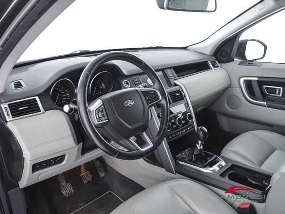 Land Rover Discovery Sport usata a Perugia (8)