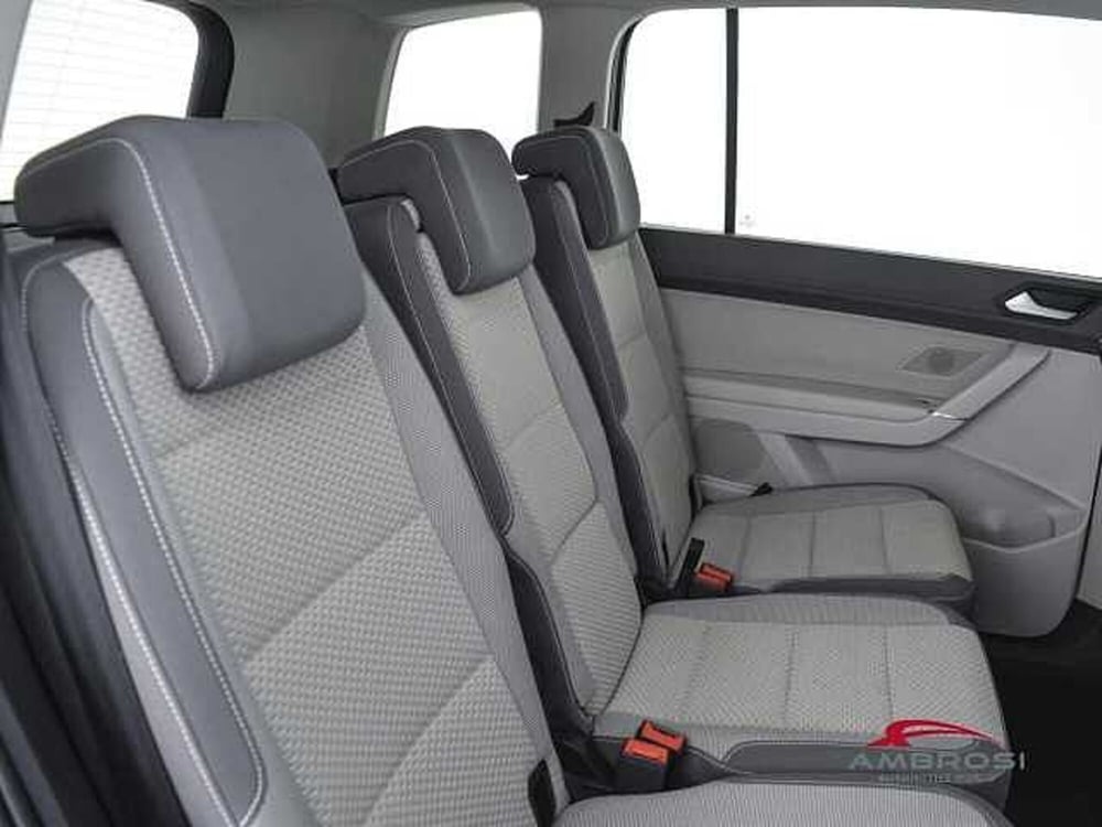 Volkswagen Touran usata a Perugia (11)