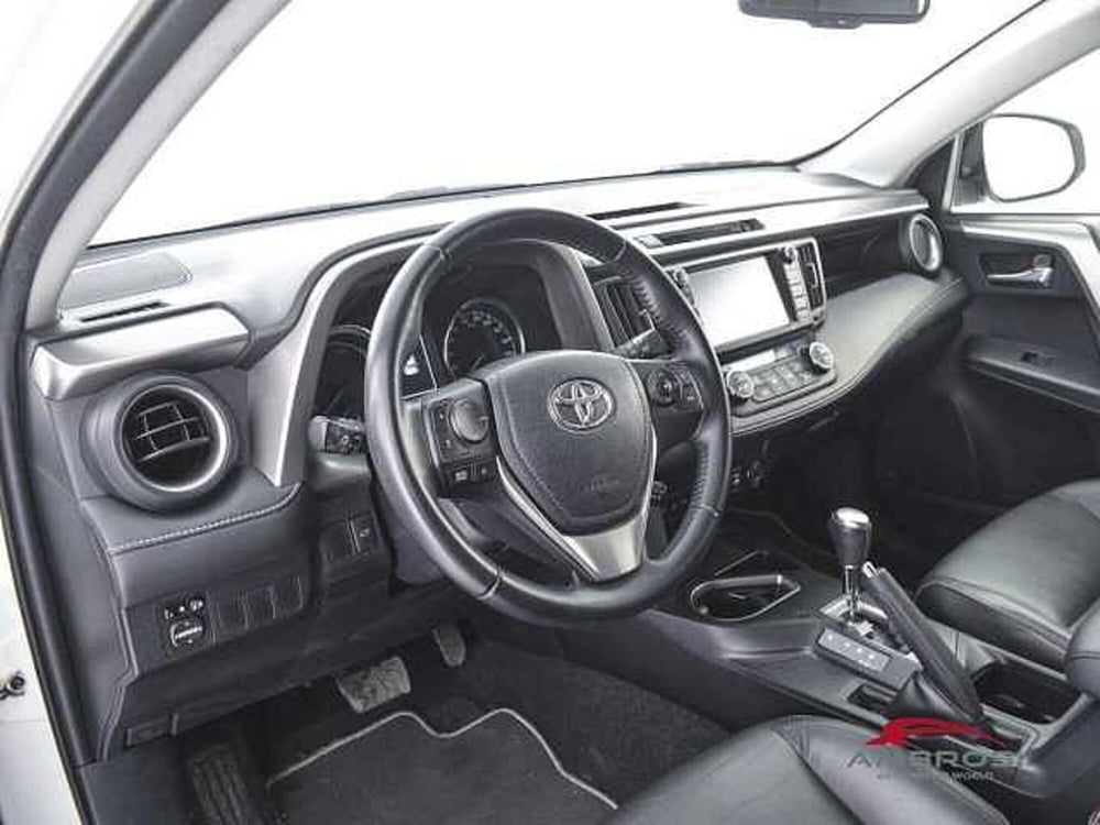 Toyota Rav4 usata a Perugia (8)