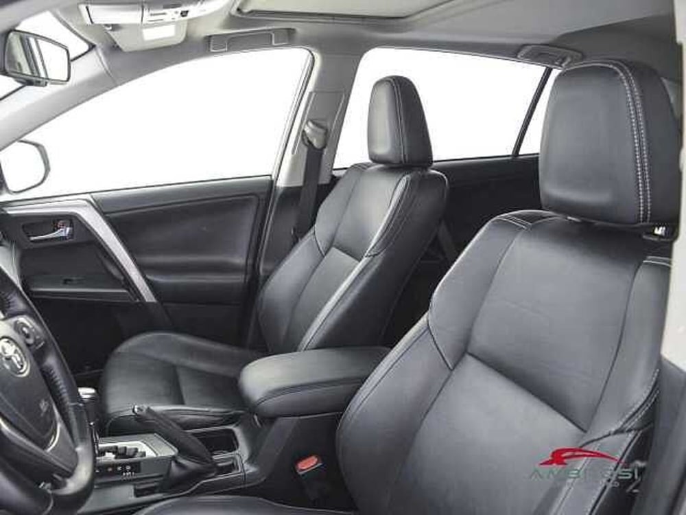 Toyota Rav4 usata a Perugia (9)