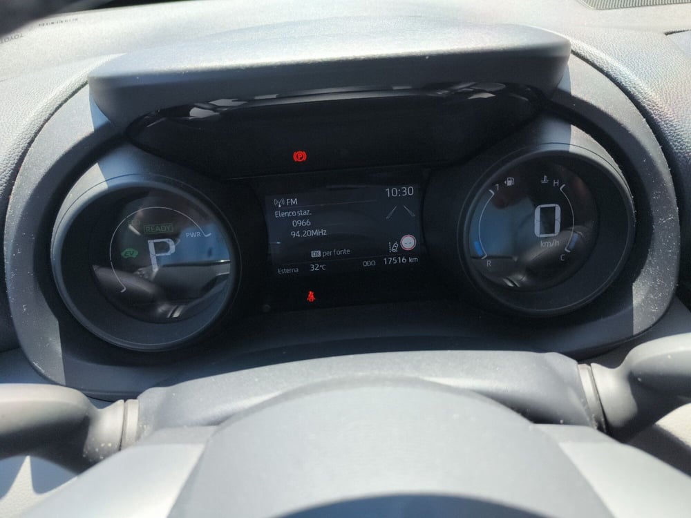 Toyota Yaris Cross usata a Reggio Calabria (14)