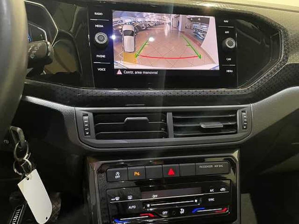 Volkswagen T-Cross usata a Genova (13)
