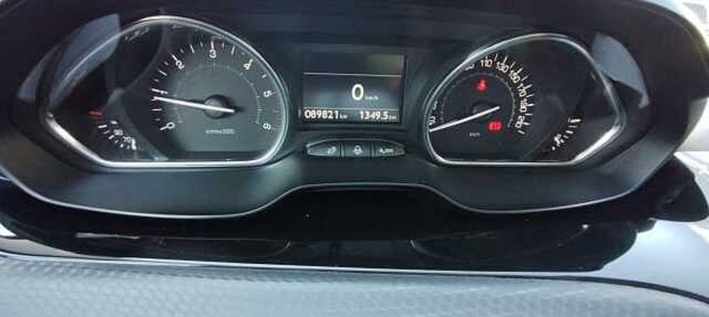 Peugeot 2008 usata a Viterbo (9)