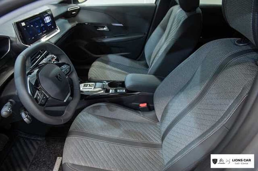 Peugeot 208 nuova a Lodi (10)