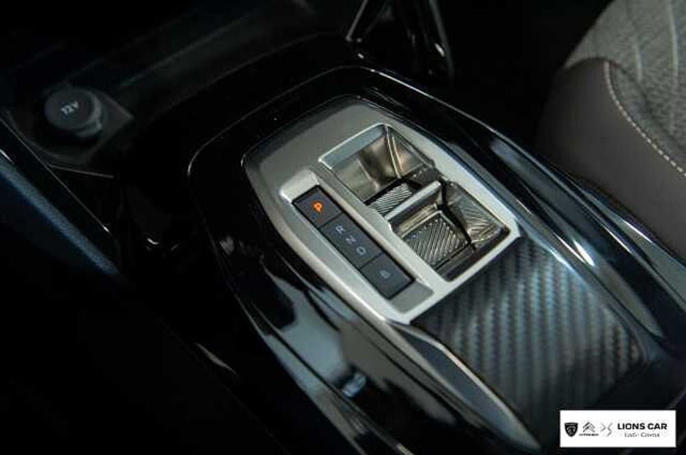 Peugeot 208 nuova a Lodi (19)