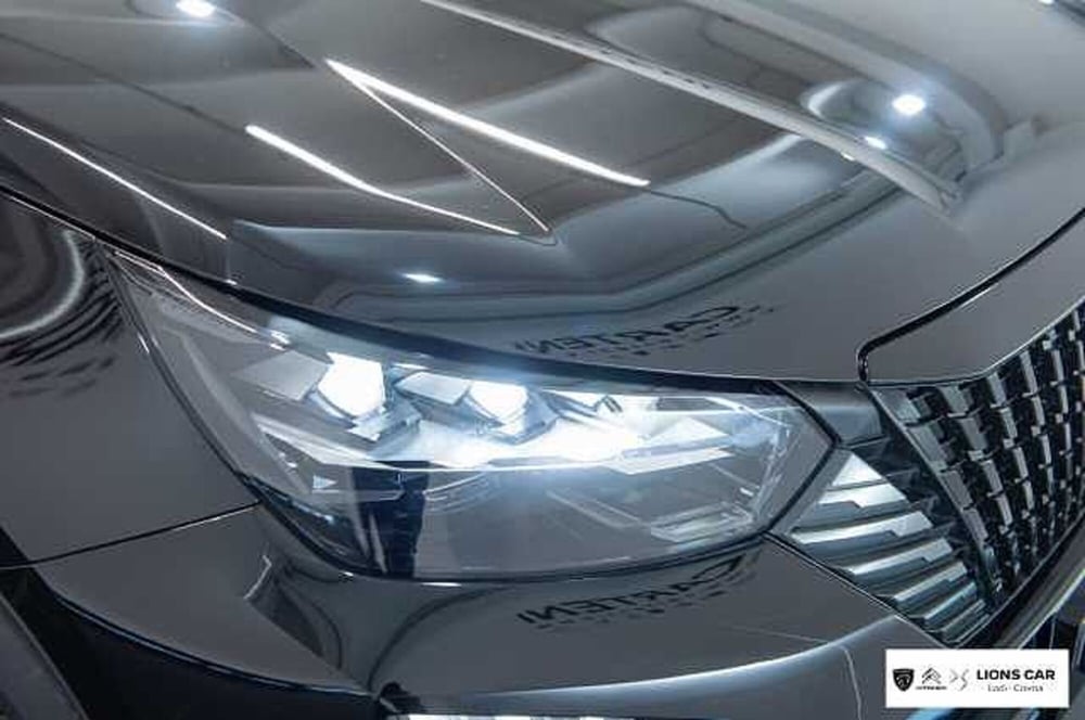 Peugeot 2008 nuova a Lodi (8)