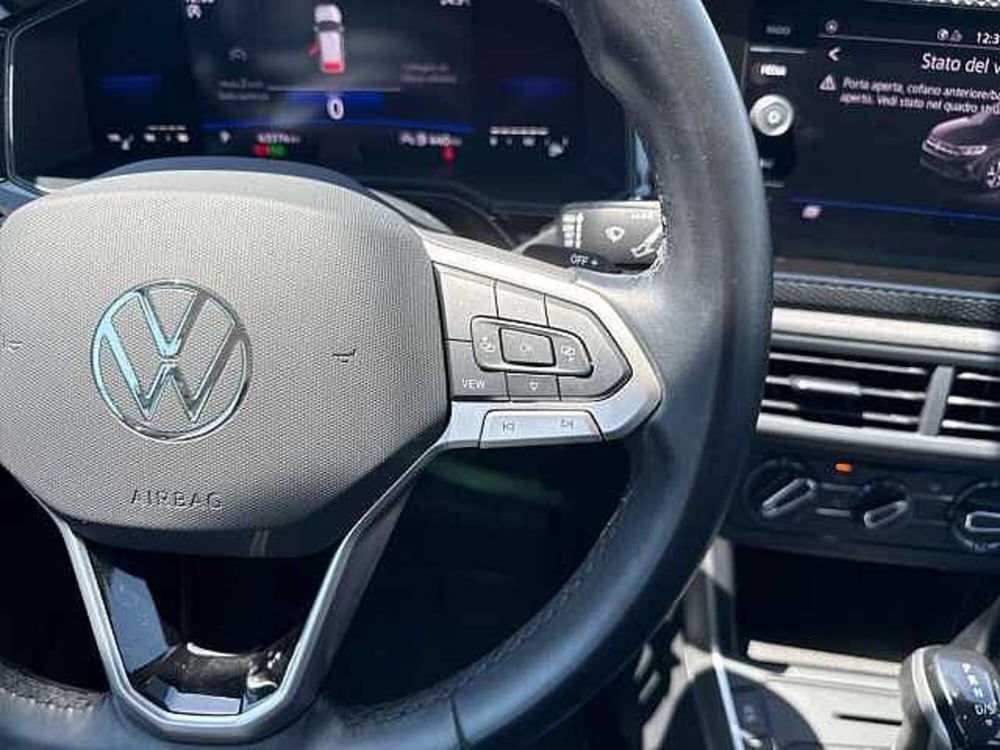 Volkswagen Taigo usata a Napoli (16)