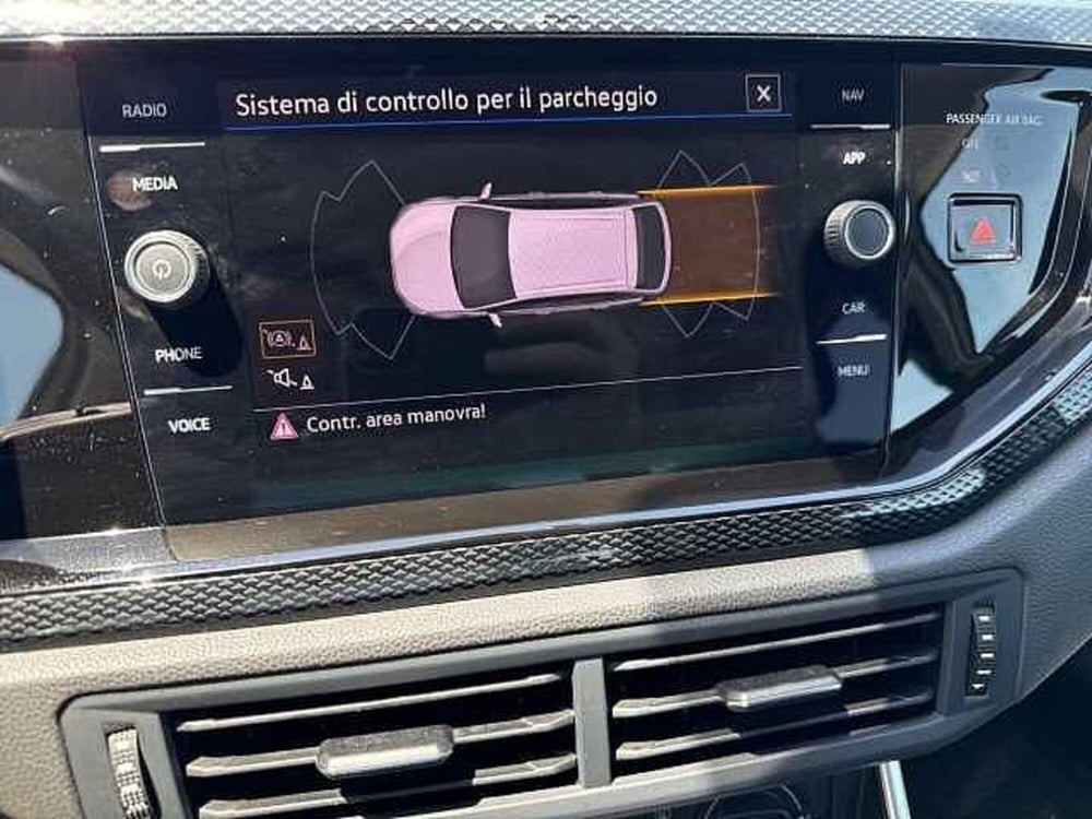 Volkswagen Taigo usata a Napoli (17)