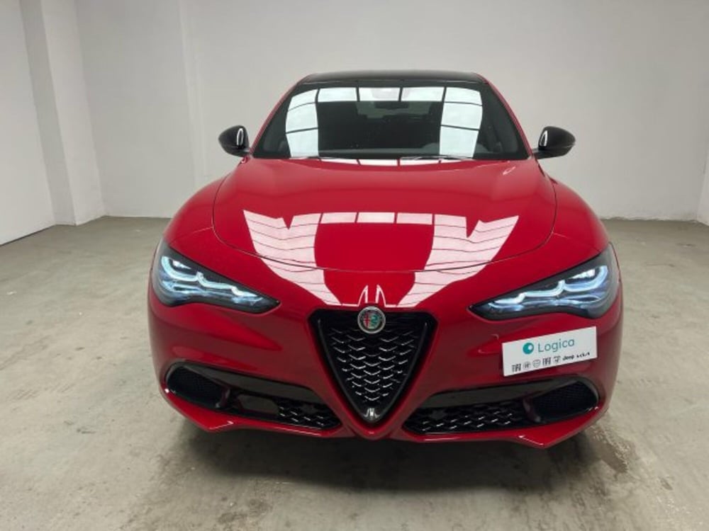 Alfa Romeo Stelvio nuova a Biella (2)