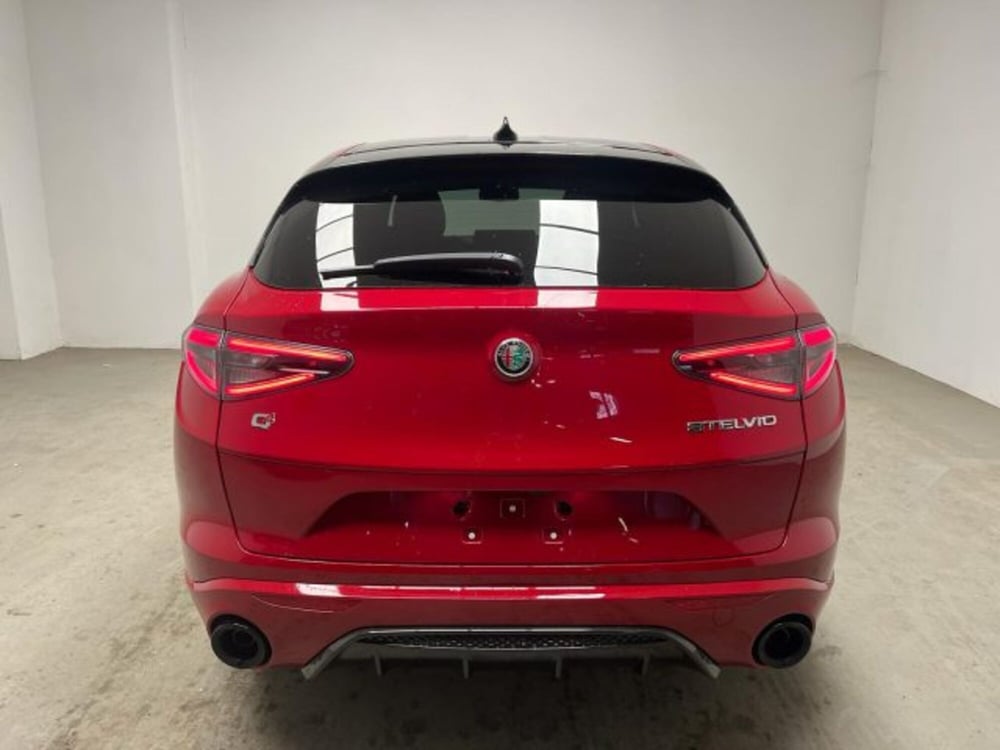Alfa Romeo Stelvio nuova a Biella (8)