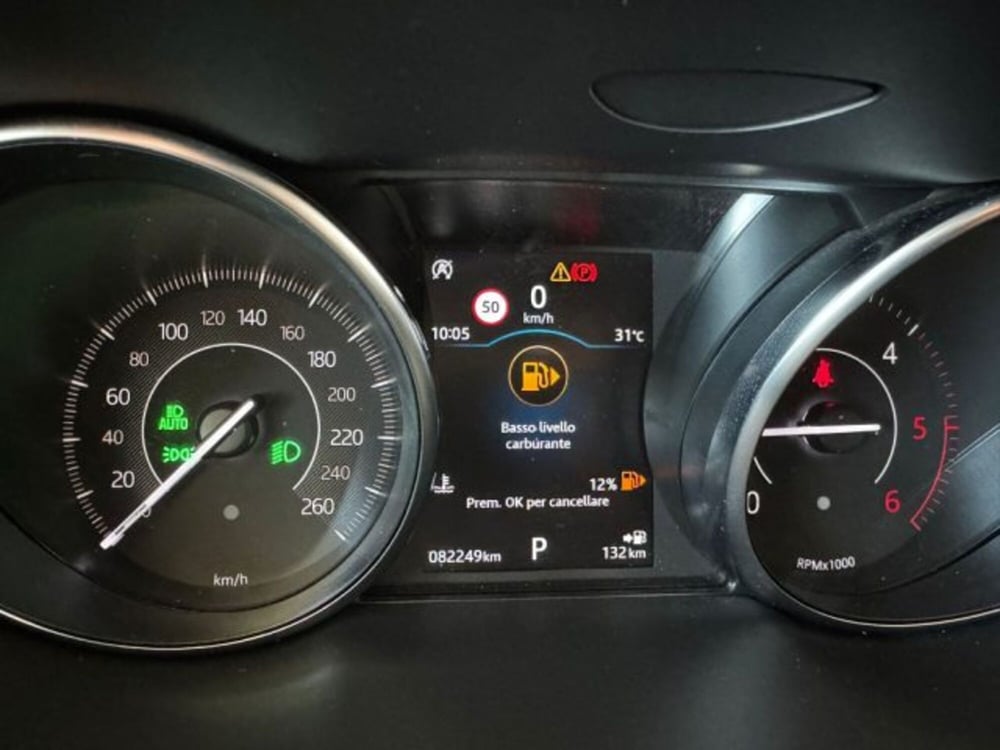 Jaguar E-Pace usata a Modena (11)