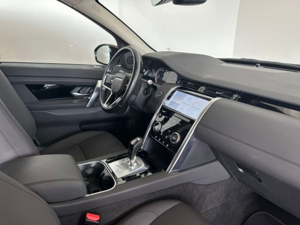 Land Rover Discovery Sport usata a Modena (10)