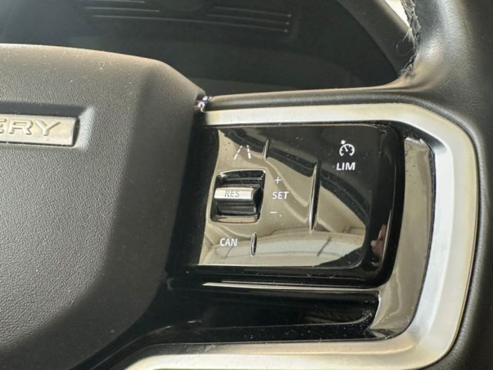 Land Rover Discovery Sport usata a Modena (14)