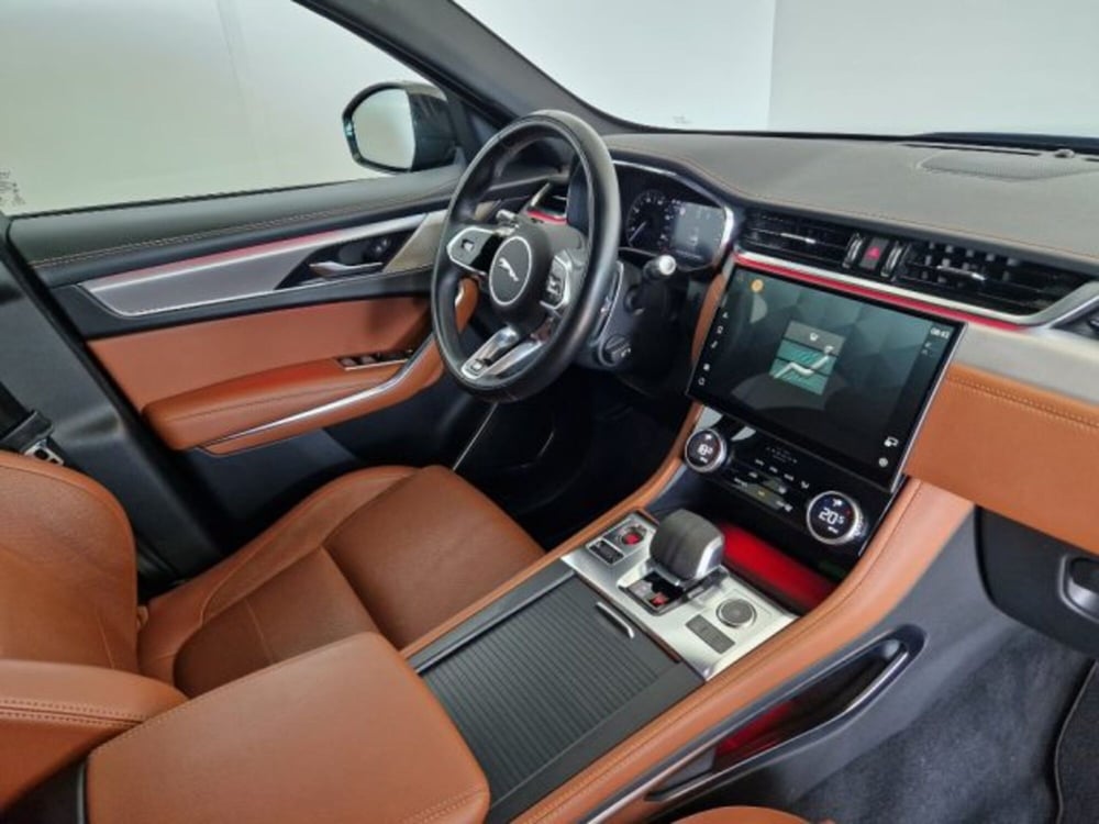 Jaguar F-Pace usata a Modena (10)