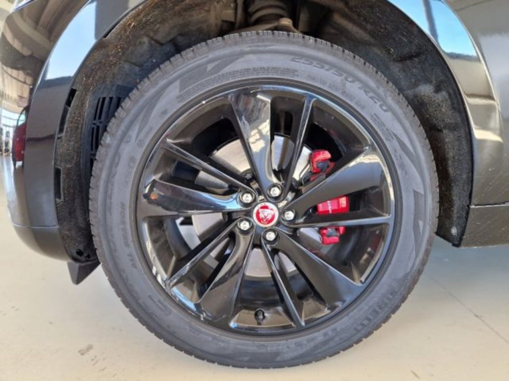 Jaguar F-Pace usata a Modena (9)