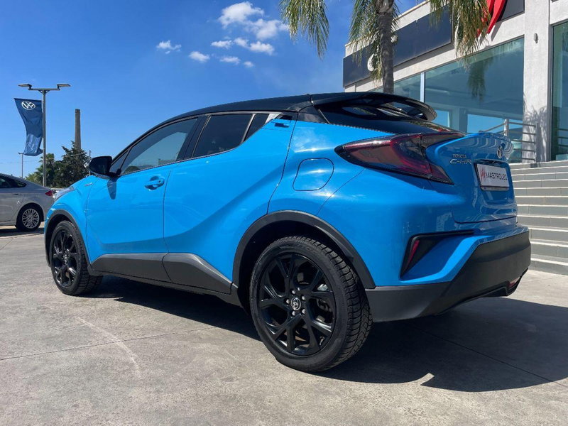 Toyota Toyota C-HR usata a Lecce (16)