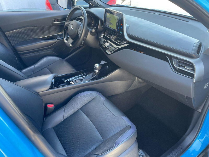 Toyota Toyota C-HR usata a Lecce (17)