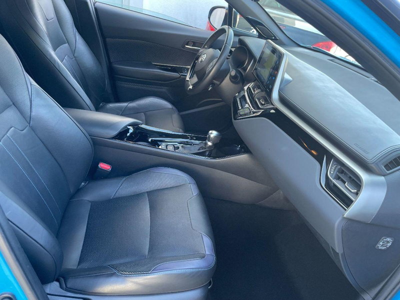 Toyota Toyota C-HR usata a Lecce (18)