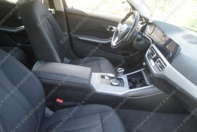 BMW Serie 3 Touring usata a Lecce (3)