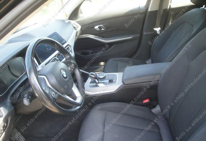 BMW Serie 3 Touring usata a Lecce (4)