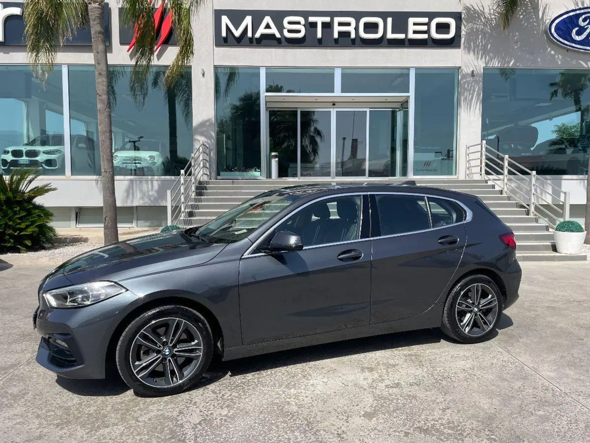 BMW Serie 1 usata a Lecce (4)