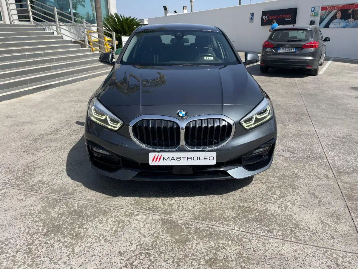 BMW Serie 1 usata a Lecce (6)