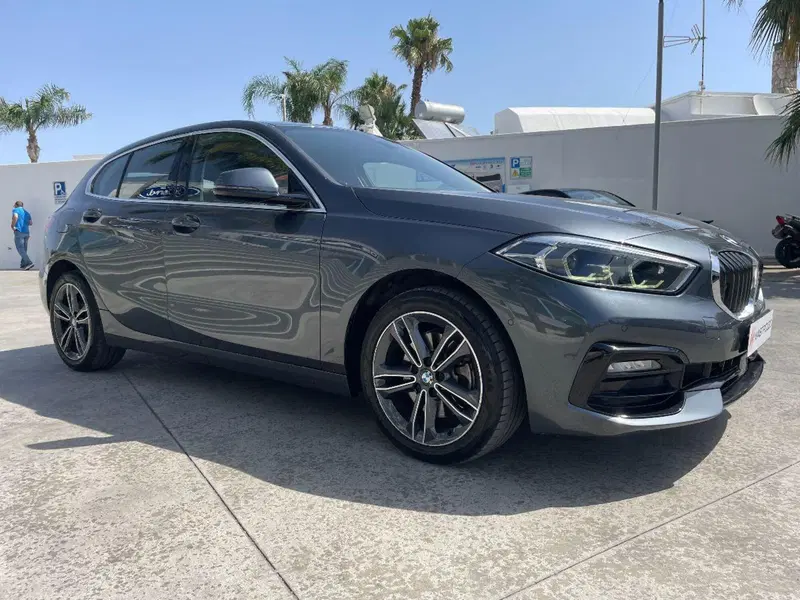 BMW Serie 1 usata a Lecce (9)