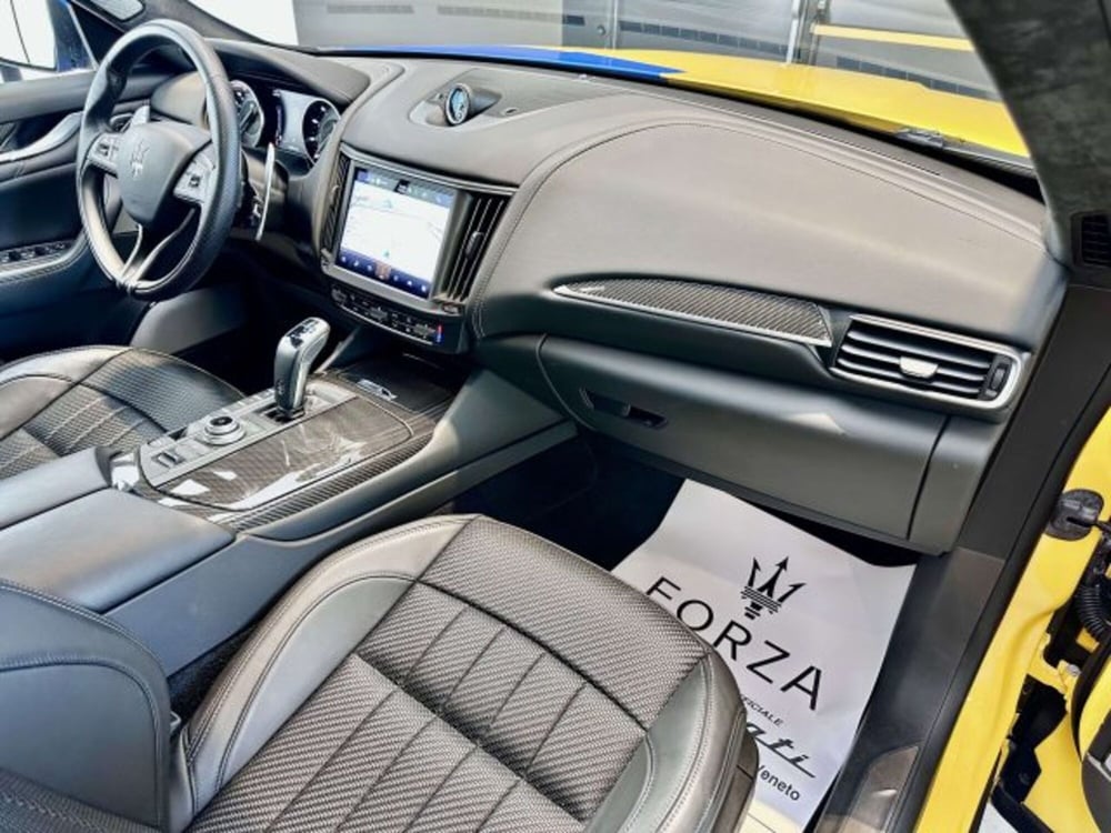 Maserati Levante usata a Torino (12)