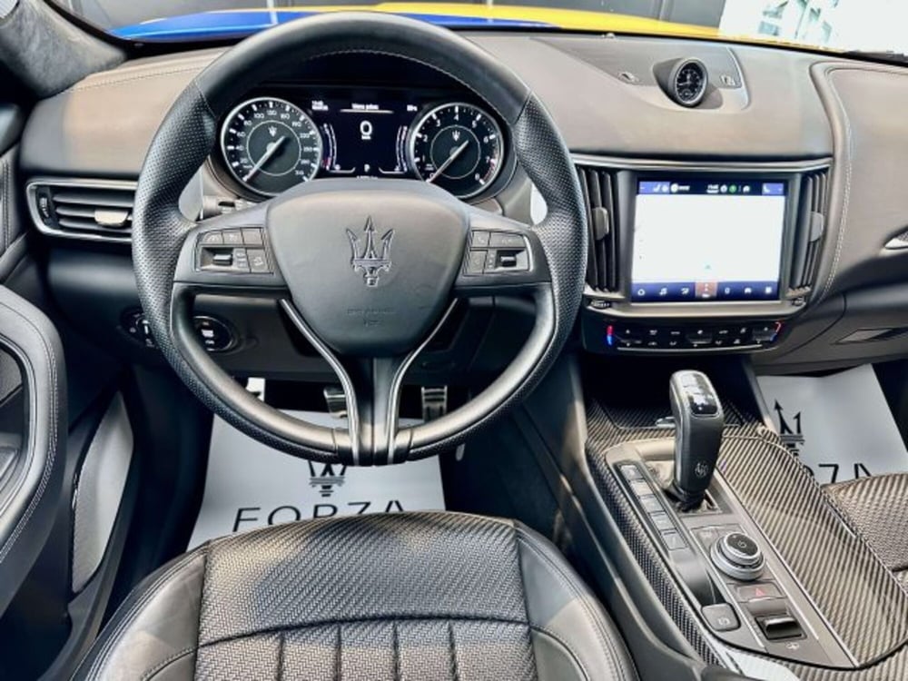 Maserati Levante usata a Torino (14)
