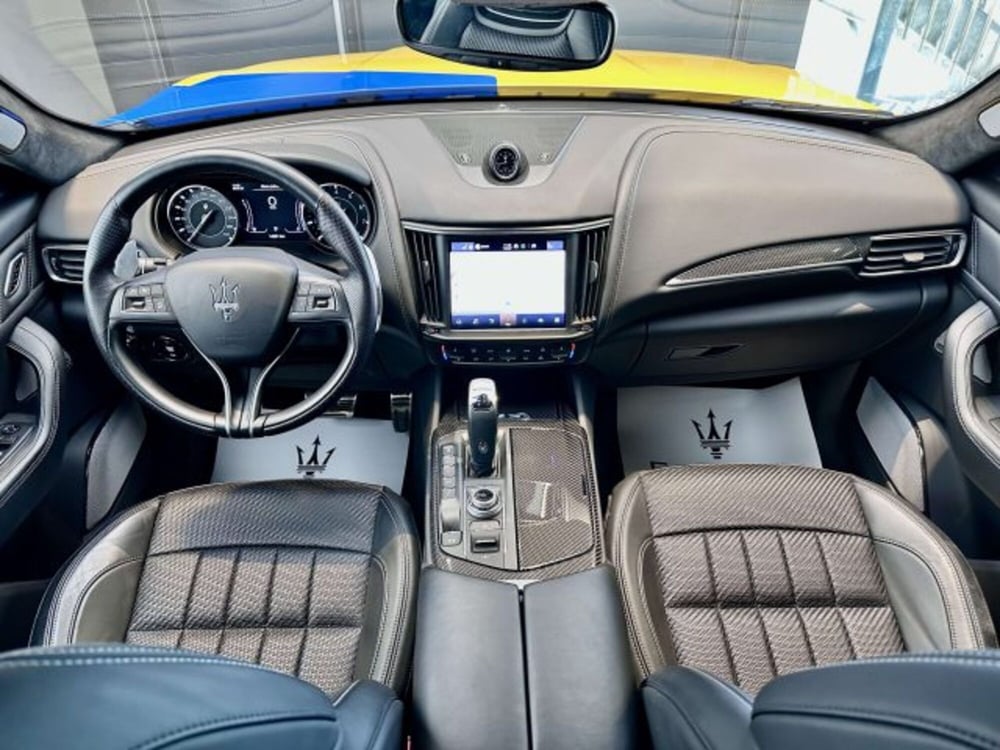Maserati Levante usata a Torino (15)